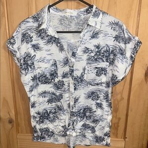 Eden & Olivia Navy and White Floral Button-Down Shirt